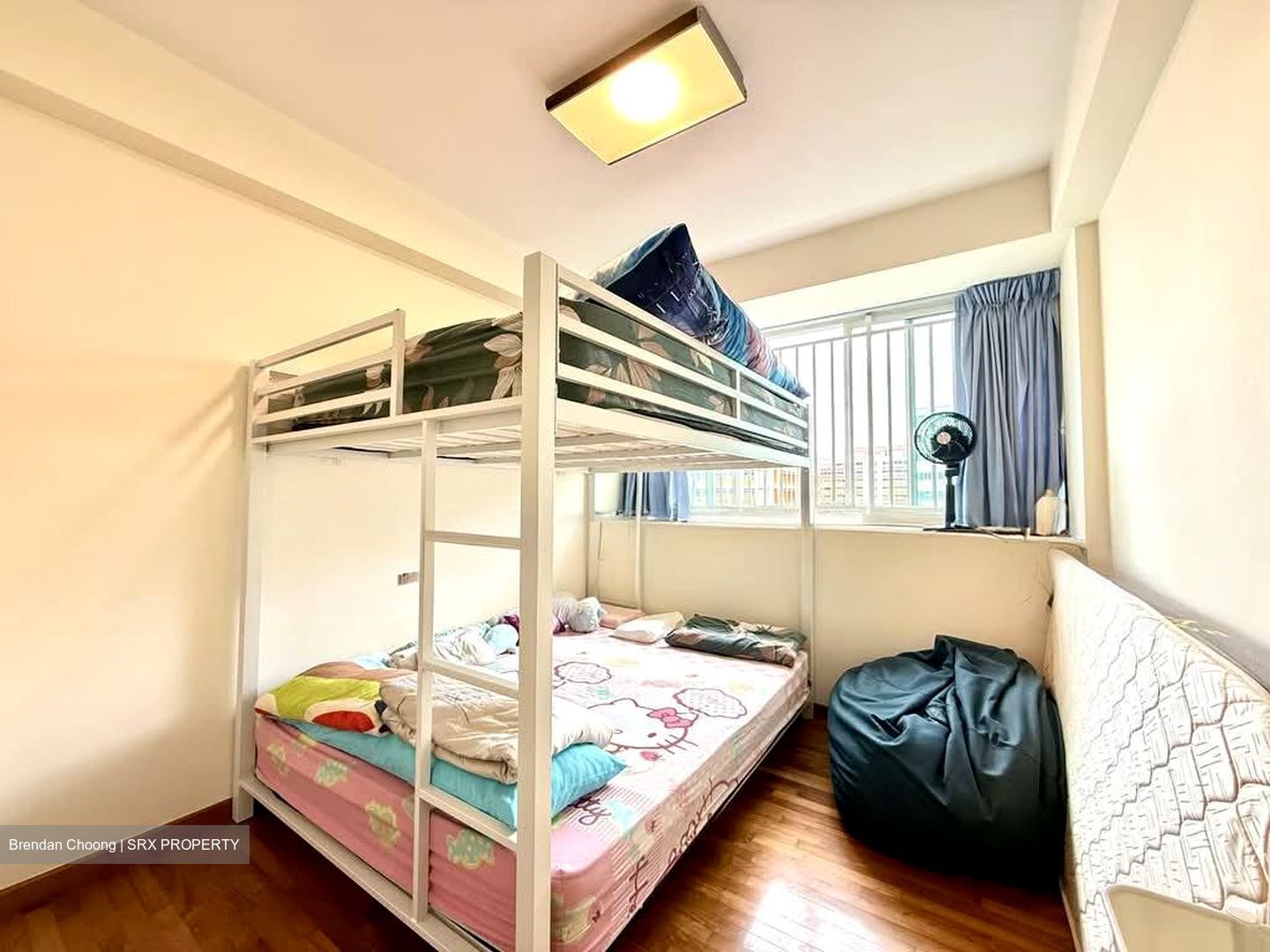 The Esparis (D18), Condominium #573706031